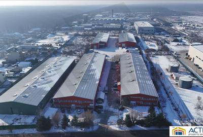 Hală industrială de închiriat – 3.100 mp (1.600 mp + 1.500 mp) – Strada Sinaia - 4