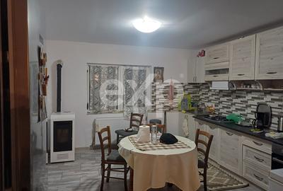 Vilă 4 camere cu garaj dublu, teren 500 mp, Albota – zonă centrală - 4