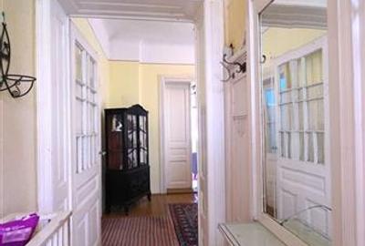 Casă individuală cu 3 camere în Central