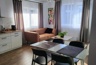 Apartament cu 2 camere semidecomandat în Florești