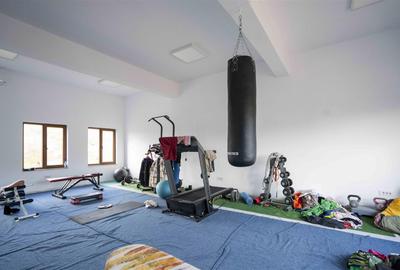 Baza de tenis si constructie moderna - 10