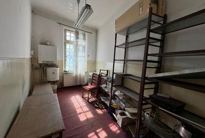 Casa boiereasca Ultracentrala, cu potential comercial deosebit! - 18