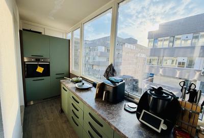Apartament premium cu 3 camere, 2 băi, parcare subterană - 7 min de M Preciziei - 9
