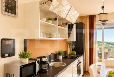 Apartament cu 3 camere semidecomandat, mobilat în Bună Ziua