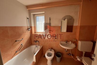 3 Camere Decomandat Central –90mp | Vizibilitate Excelentă | Potențial - 13