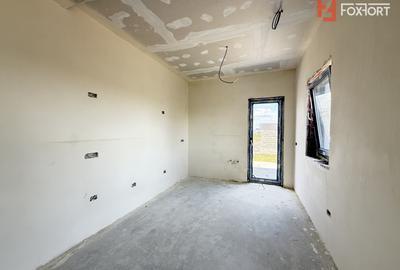 Duplex cu 3 camere si teren de 247 mp de vanzare in localitatea Sacalaz - 7
