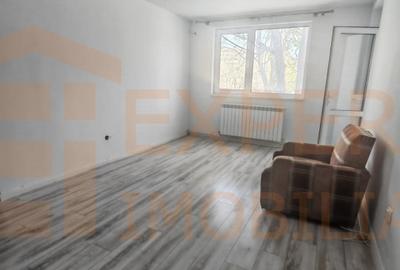 Apartament 3 camere de vanzare in zona Far, Constanta - 1