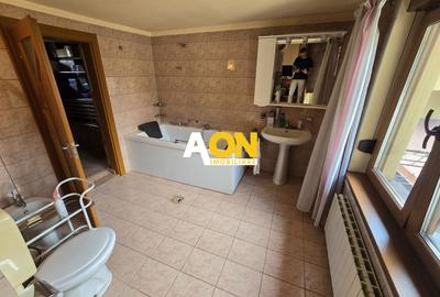 Vila cu 6 Camere,  Zona Centrala - 8