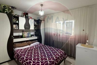 Apartament cu 3 camere semidecomandat, mobilat în Lăpuș