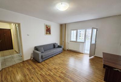 Apartament 2 camere decomandat, mobilat si utilat, zona 9 Mai - 1