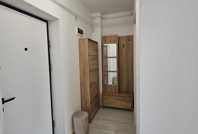 Garsoniera de inchiriat  –Dotari: - TV + Internet Digi – gata de utilizat - Aer - 5