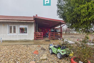 Casă individuală cu 4 camere în Iratoșu