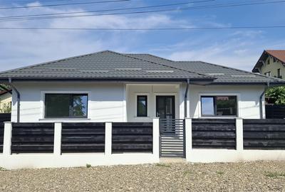 Casa 4 camere Rediu,2 bai, Incalzire pard - 1