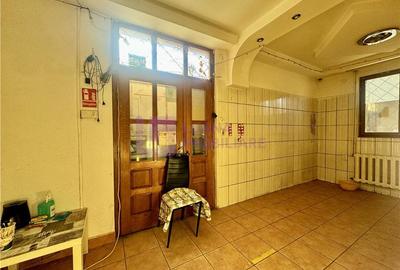 Spatiu comercial de vanzare | zona Compa | 56 mp | 2 intrari | depozit - 4