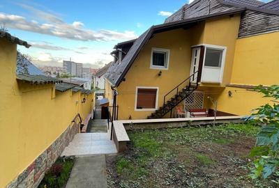 Va oferim spre vanzare o casa singur in  curte zona Racadau Brasov - 1