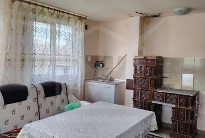 Se vinde casa cu anexe in Valea Calda - 10