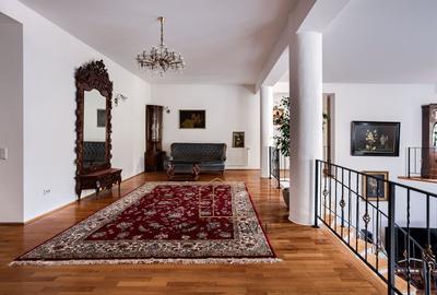 Timisoara - Girocului Vila 12 Camere 4 Bai | 497mp Utili 1373mp Teren - 21