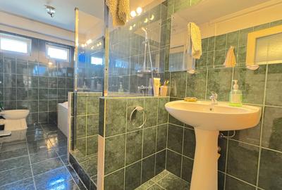 Casa Individuala - 10 Camere -Birouri - Hotel - Camin - 990 MP Teren - 288 utili - 12