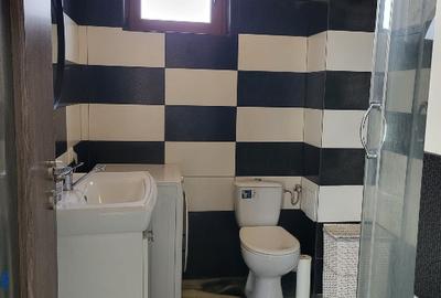 Casă individuală de 210 mp, teren 828 mp in Câmpenești - 15