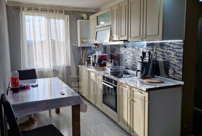 Apartament 3 camere de vanzare in Floresti - 2