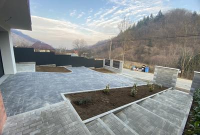 Duplex de vanzare, 195 mp utli, Garaj , zona Tauti - 16