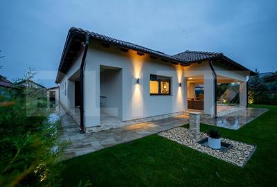 Casă de vanzare, cu 5 camere, 280 mp, zona Nord - 4