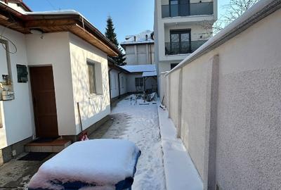 PROPRIETAR VAND CASA CAROL KNAPPE 90 Sector 1 - 1