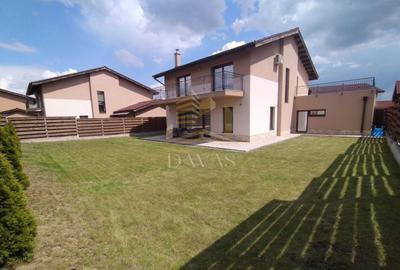 Casă individuală cu 5 camere în Gheorgheni