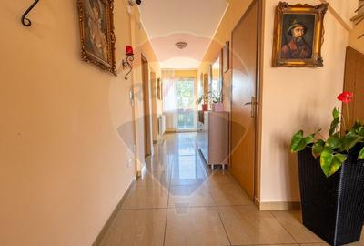 Pensiune 9 camere, oportunitate preluare afacere activa 9.3 Booking - 28