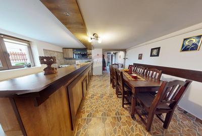 Casă / Vilă cu 4 camere de vânzare în zona Calea Poplacii - 1