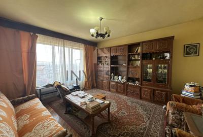 Apartament cu 4 camere decomandat în Grigorescu