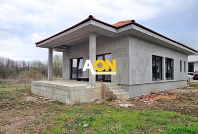 Casa nouă 123 mp utili, semifinisată, 535 mp teren, pod mansardabil - 1