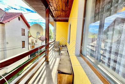 Casa de vanzare in Sibiu - 6 camere, garaj - teren 250 mp - 18