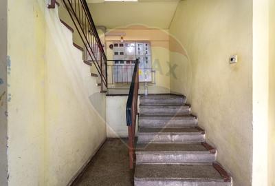 DE INCHIRIAT ap 3 camere- zona Cerna/ Tractorul! - 29