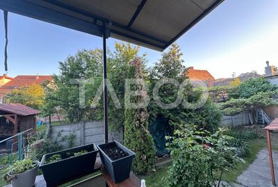 Apartament la casa de vanzare 2 camere - curte comuna cu 3 vecini - 18