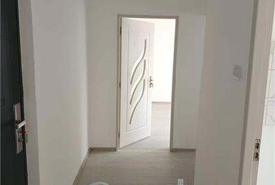 Ap 2 camere D, 56mp, et2, renovat, geam la baie, Nicolina - 7
