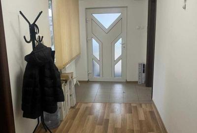De inchiriat casa de locuit/sediu firma -4 Camere +Garaj cart A, Muresanu - 4