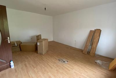 Garsonieră decomandată în Dâmbul Rotund