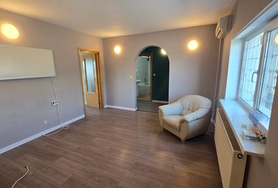 Apartament 3 camere cu vedere spectaculoasă – Piața Victoriei | Calea Victoriei - 18