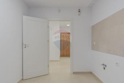 Clinica medicala-9 cabinete- URBAN PLAZA - bloc 15 parter! - 24