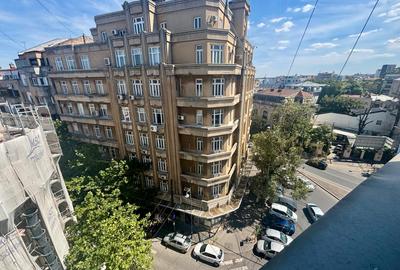 Vanzare apartament cu 4 camere  C.A. Rosetti - 1