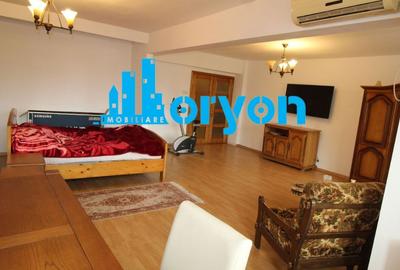Apartament 3 camere, zonă centrală - 1