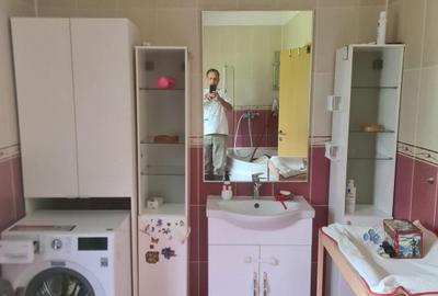 Casa curte/ Otopeni/ curte foarte mare/firma rent a car/parcare long t - 5