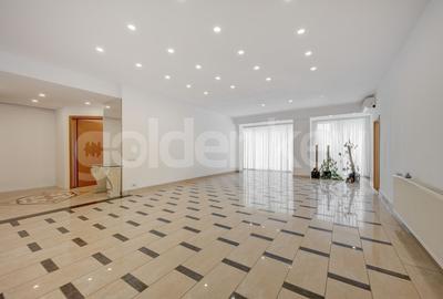 Locatie unica | Apartament cu 5 camere, 3 bai | vedere libera - 3