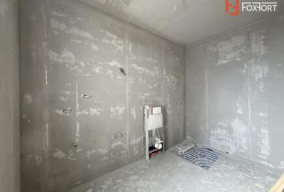 Duplex cu 4 camere de vanzare si teren de 335 mp - zona Sacalaz - 9