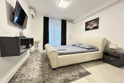 2 Studiouri în 1 | Mamaia | Club Crazy | Vedere frontală la mare - 1