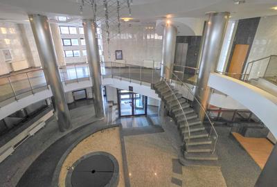 De inchiriat spatiu comercial ultracentral, Piata Revolutiei - Bacau - 3