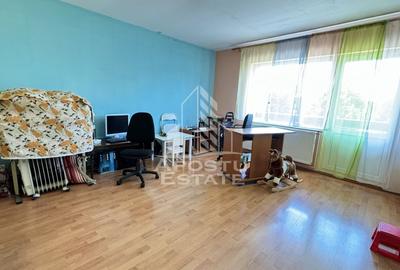Casa cu 6 camere, 200 mp, 2 fronturi, Zona Mehala - 3