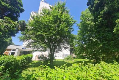 Garsoniera renovata, Piata Dacia, Bulevardul Victoriei, Brasov - 1