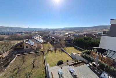 Casă cu 4 camere în Borhanci